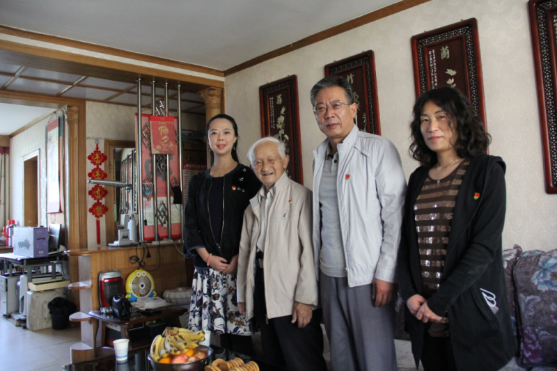 中共青海省第三建筑工程有限公司支部委員會(huì)開展“走訪慰問暖人心，紅色精神永傳承”活動(dòng)