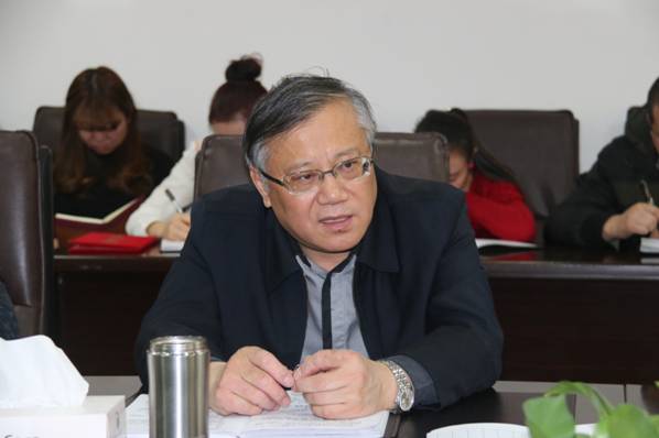 增強使命感和責(zé)任感，積極作為，為實現(xiàn)“十三五”良好開局而努力奮斗