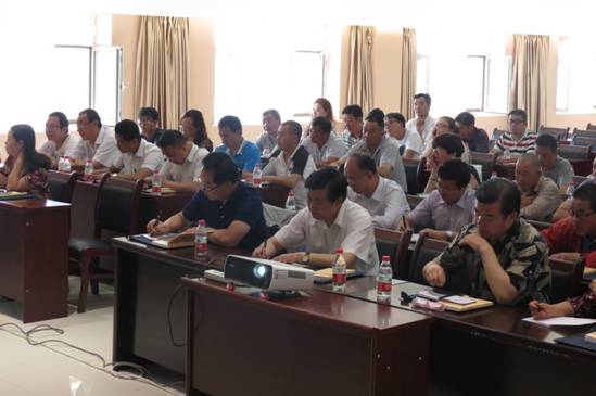 加強(qiáng)業(yè)務(wù)培訓(xùn)，提升工作能力